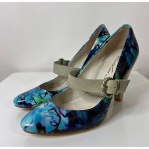Kenneth Cole Blue Teal Green Swirl Artsy Leather Heels Pumps with Strap Size 7.5